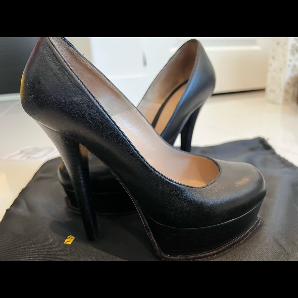 Fendi Decollette Pumps size 36.5 black